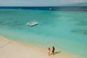 Signs of Heatstroke You Might Ignore While Enjoying the Beach - Empat Pillar Medika