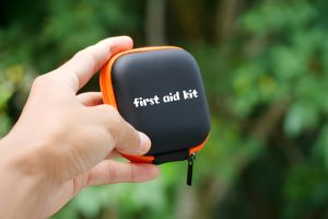 Smart First-Aid Kit 2026: Essential Bio-Sensing Gadgets for Travel - Empat Pillar Medika